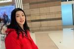 美丽冻人！付豪女友更新社媒晒美照：圣诞结束迎接元旦