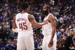 NBA历史只有两支队能在一次季后赛中两度0-2翻盘：21年的雄鹿快船